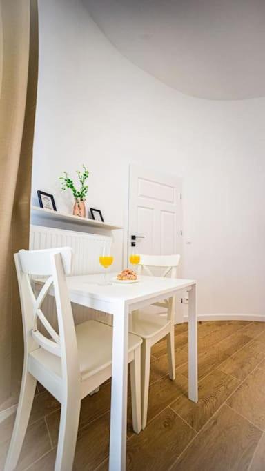 Lovely Apartment In وارسو المظهر الخارجي الصورة