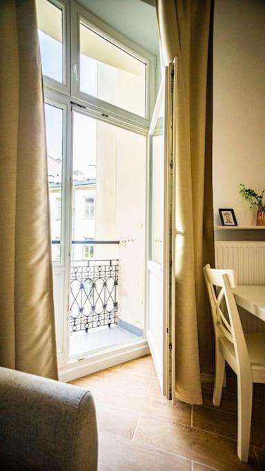Lovely Apartment In وارسو المظهر الخارجي الصورة